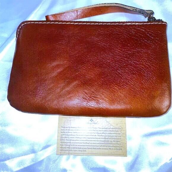 Patricia Nash Cassini Wristlet Brown Floral Tooled Leather Wristlet - Picture 3 of 9